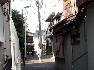 a-residential-area-in-central-tokyo.jpg