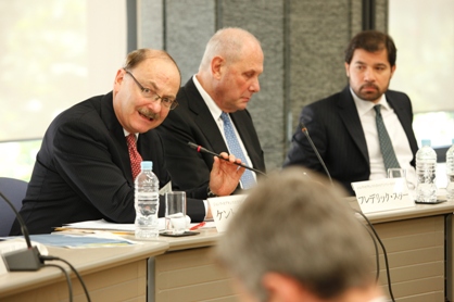 (From left to right) Reischauer Center Director Kent E. Calder, Central Asia-Caucasus Institute Chairman S. Fredrick Starr, and Deputy Foreign Minister Ludin